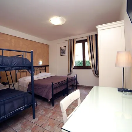 Dei Pini Ristorante Hotel 2*