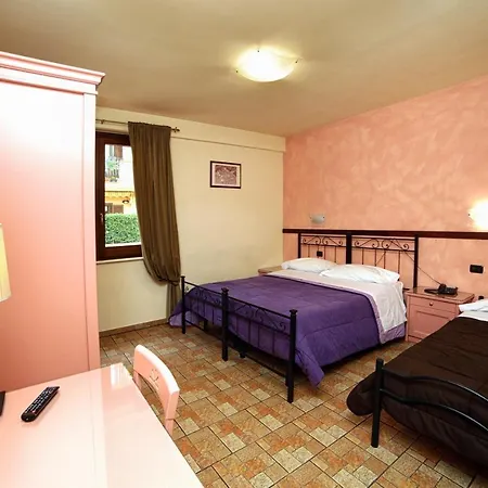 Hotel Dei Pini Ristorante 2*